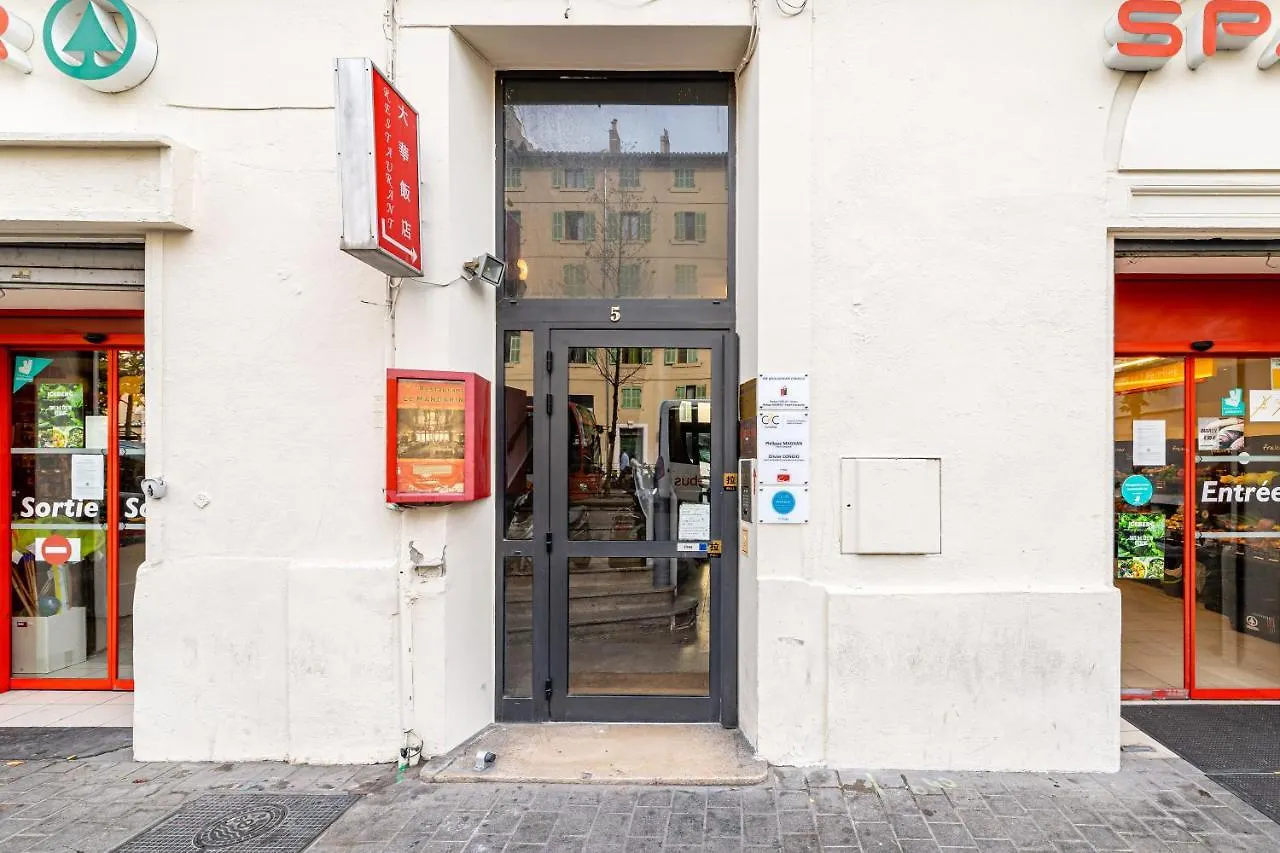 Studio Travel 24M2, 120M Vieux-Port ,Clim , Wifi ,Acces Autonome Avec Code Marseille Apartment